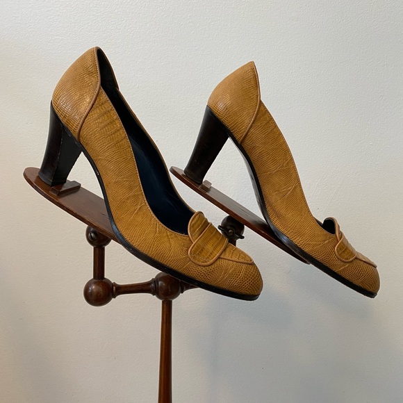 Mustard textured pumps - Picture 5 of 10